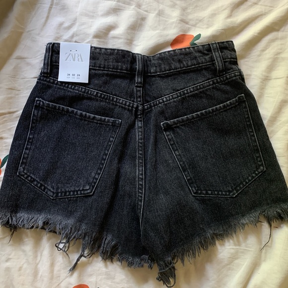 zara hi-rise jean shorts - Picture 2 of 3